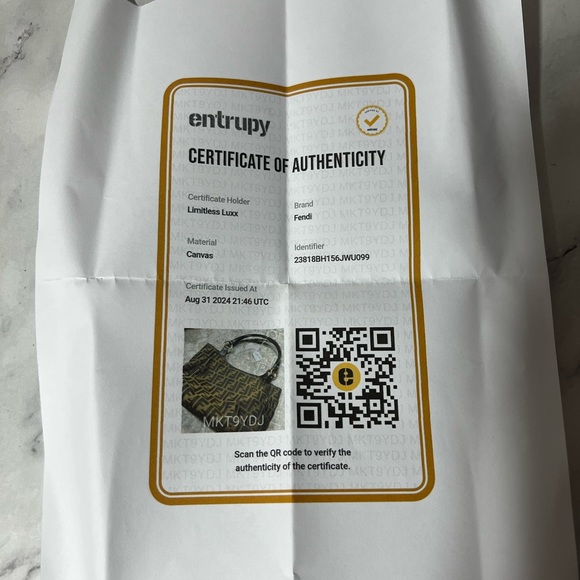 GUC Fendi Canvas Zucca Chef's Tote - Picture 15 of 15